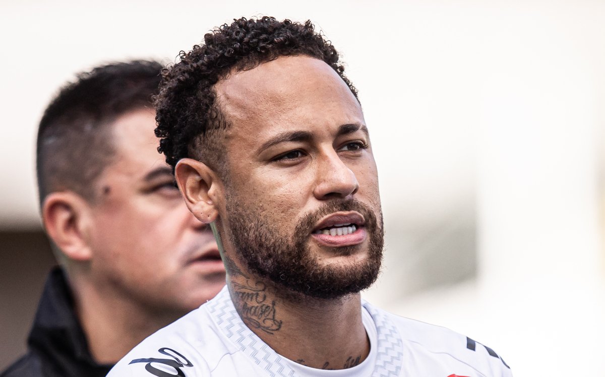 Neymar fica no Santos em 2026? Presidente do Santos comenta sobre renovação