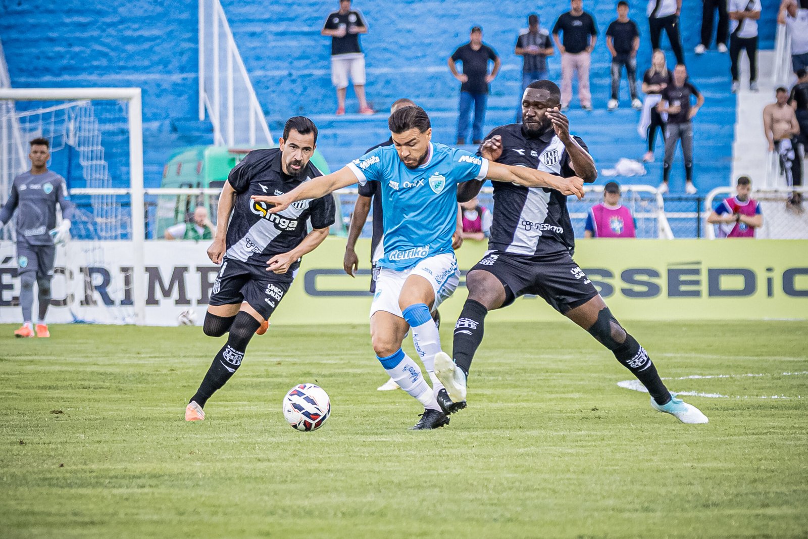 Londrina e Ponte Preta empatam sem gols e decisão da Série C fica em aberto