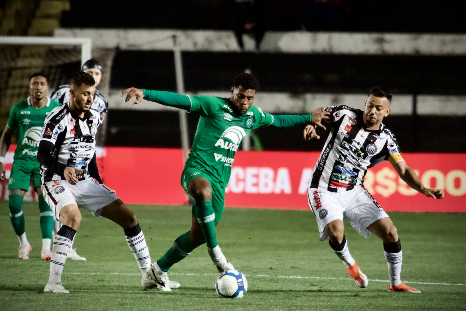 Palpites e Onde Assistir: Chapecoense x Operário