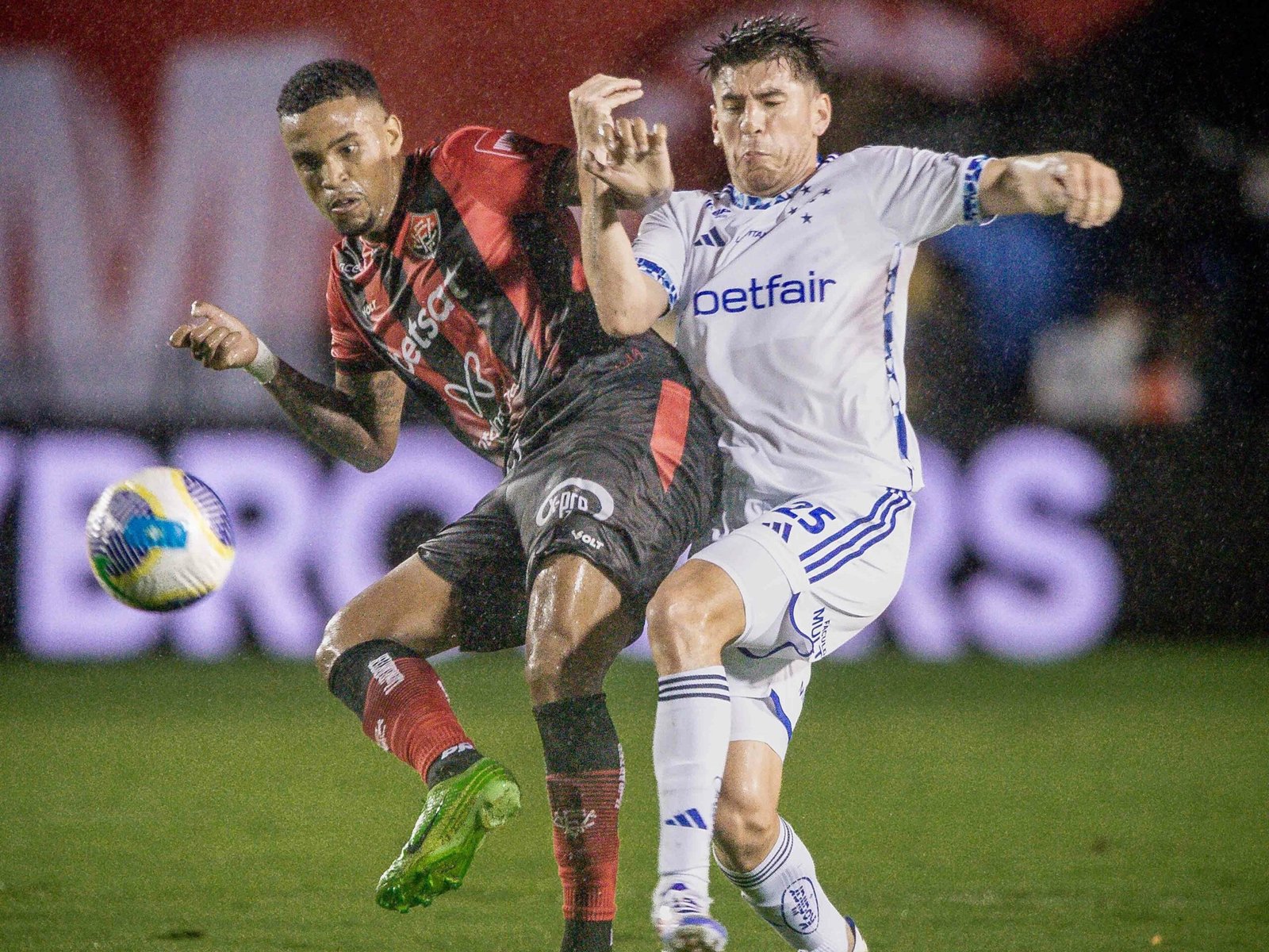 Palpites e Onde Assistir: Cruzeiro x Vitória