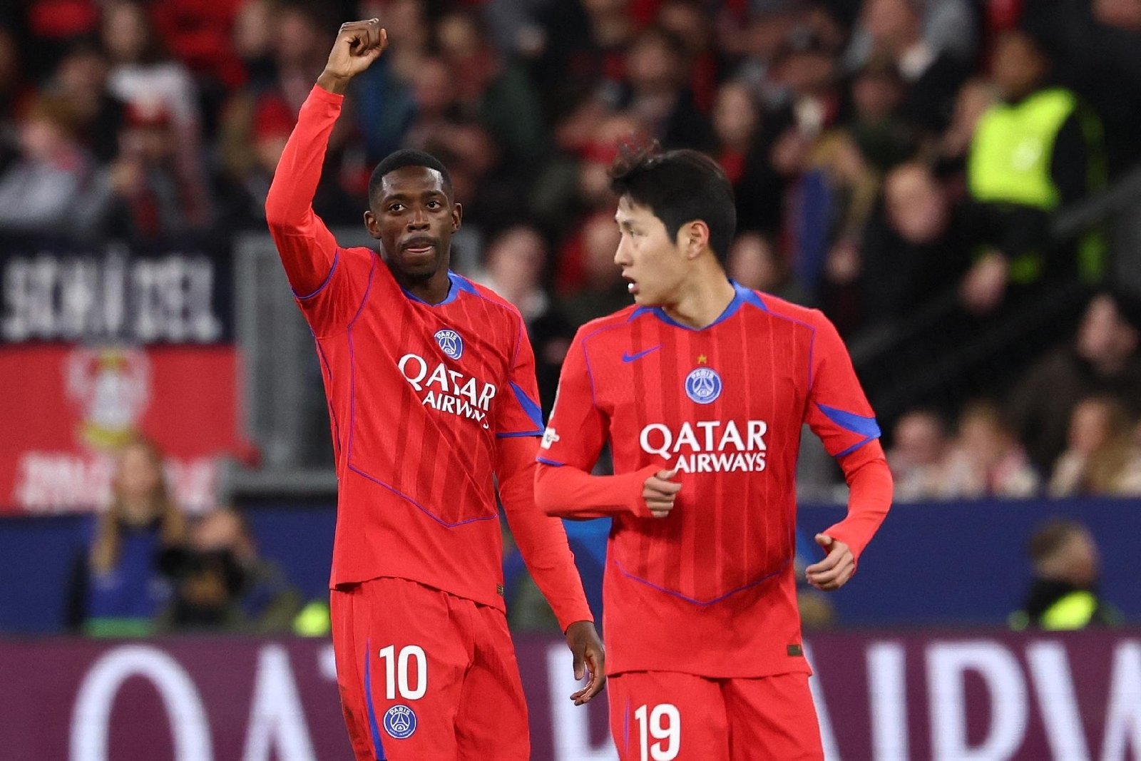 Chuva de gols no confronto entre Bayer Leverkusen x PSG