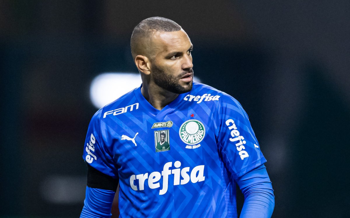 Weverton desperta interesse de Grêmio e Bahia para 2026