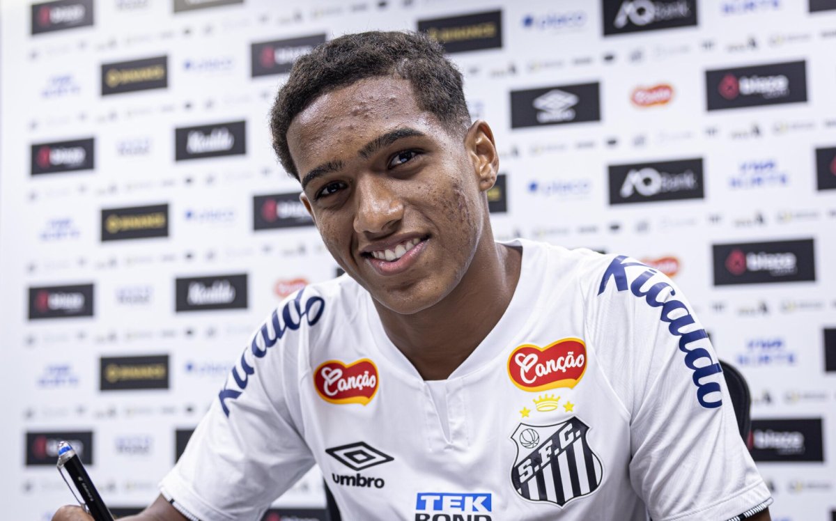 Santos: Barcelona e Bayern avançam em monitoramento por João Victor Souza
