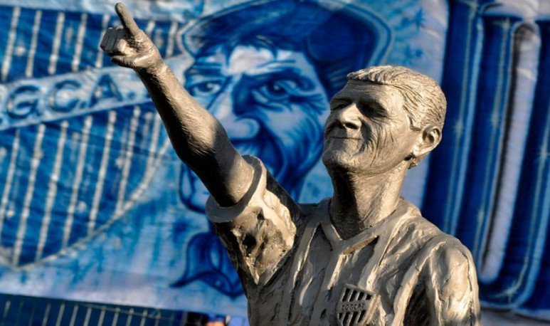 El Loco Julio: a história do torcedor lendário do Godoy Cruz que transformou paixão em legado