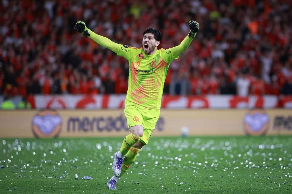 Rossi atual goleiro titular do elenco flameguista